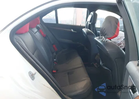 2012 Mercedes-Benz C 250 Sport из США, поврежденный, VIN WDDGF4HBXCA633765